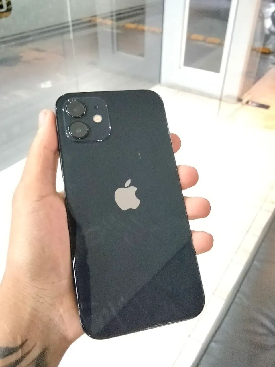 iPhone 12 - 64gb