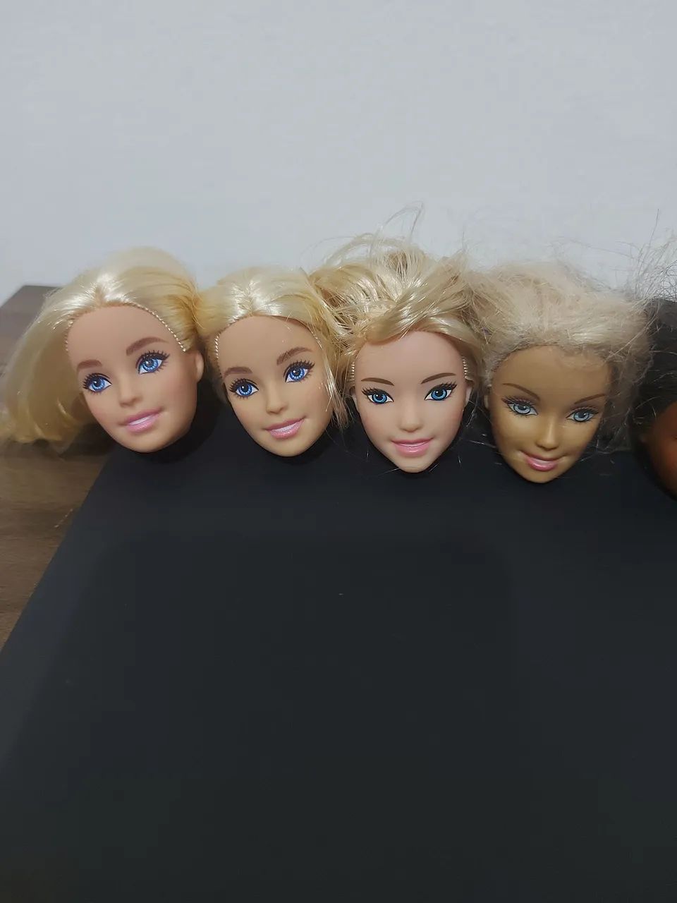 10 cabeças de barbie - Foto 2