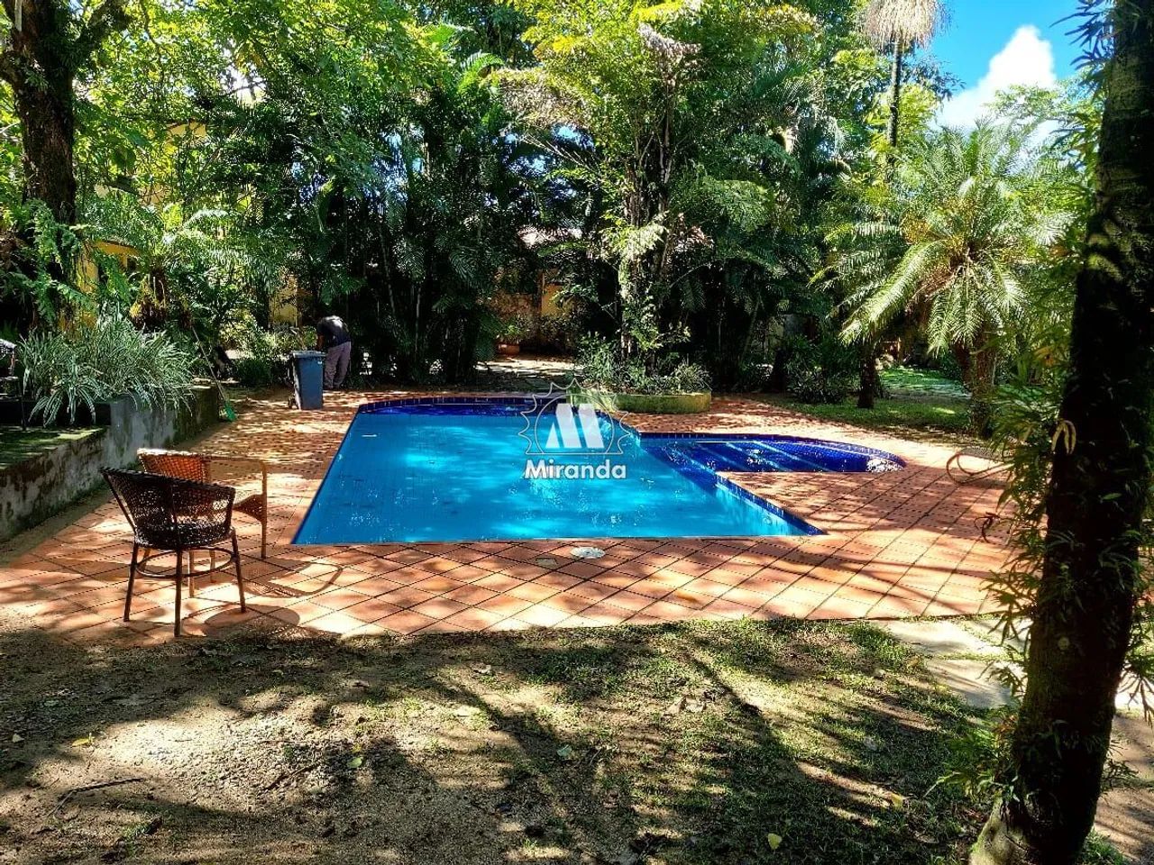 Pousada com 8 suítes, piscinão e terreno plano, na Cotia - Foto 4