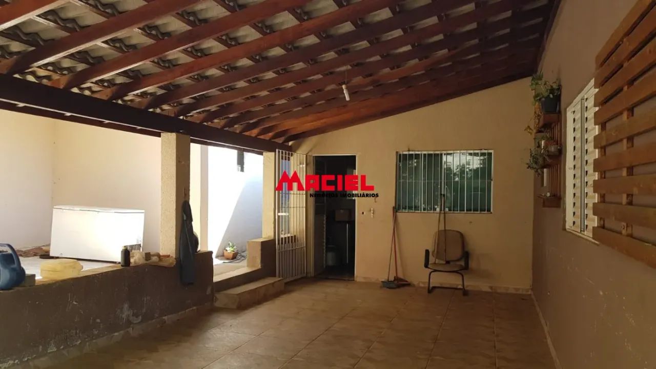 EXCELENTE CHÁCARA COM PISCINA, NASCENTE D`ÁGUA E DOIS ÓTIMOS IMÓVEIS... - Foto 4