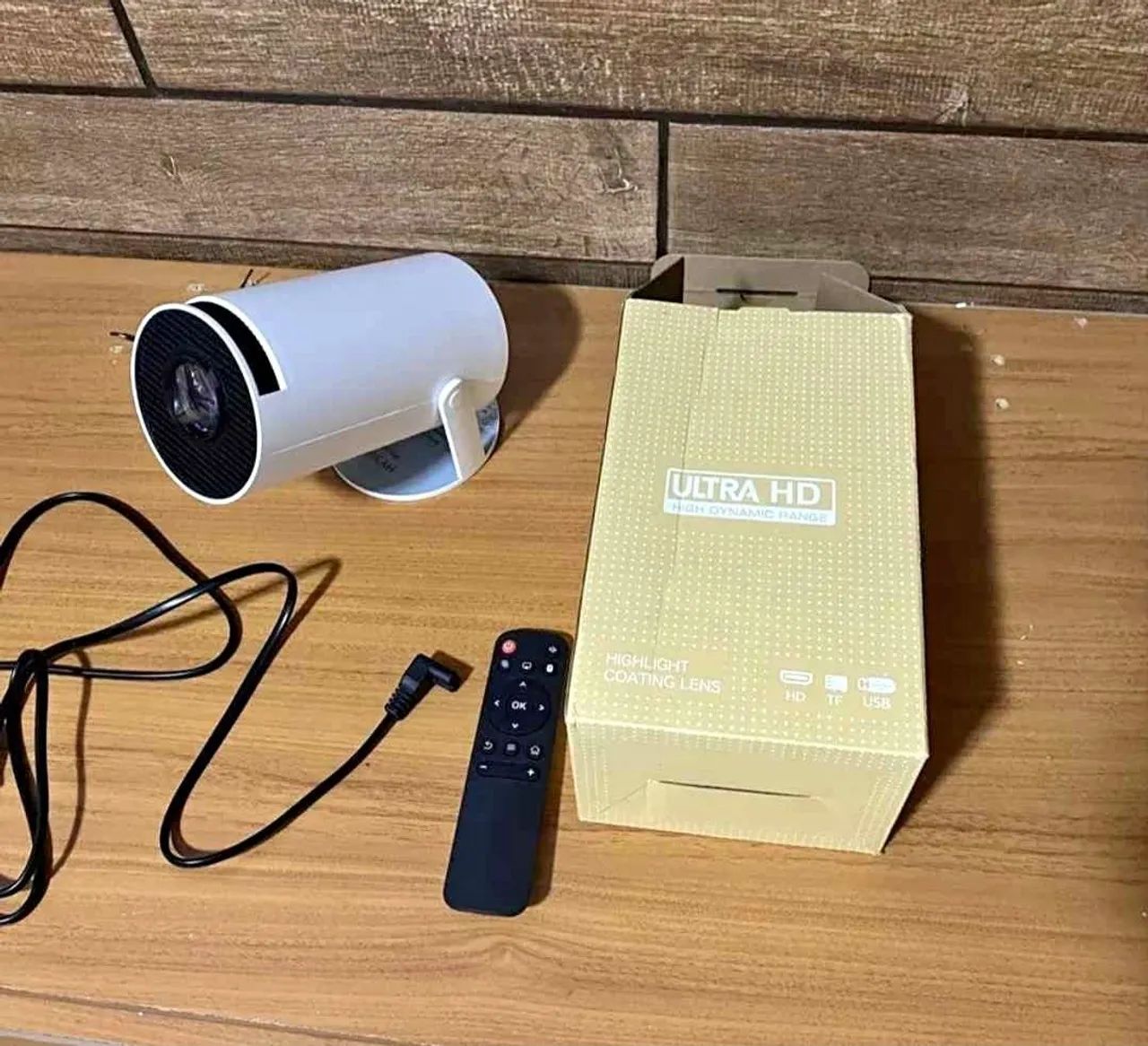 Projetor Portátil Ultra HD 4K Com Controle Remoto, HD, TF, USB - Novo - Foto 2