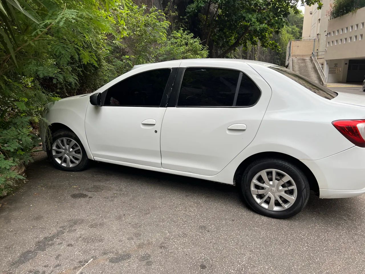 Renault Logan Expression Flex 1.0 12V 4P 2017 - Foto 5