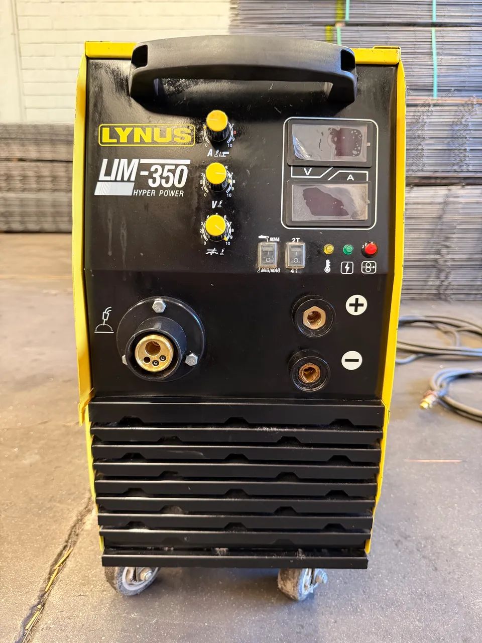 Maquina Inversora Solda Mig Tig Eletrodo 350a Amarelo Lynus Lim-350 Trif - Foto 2
