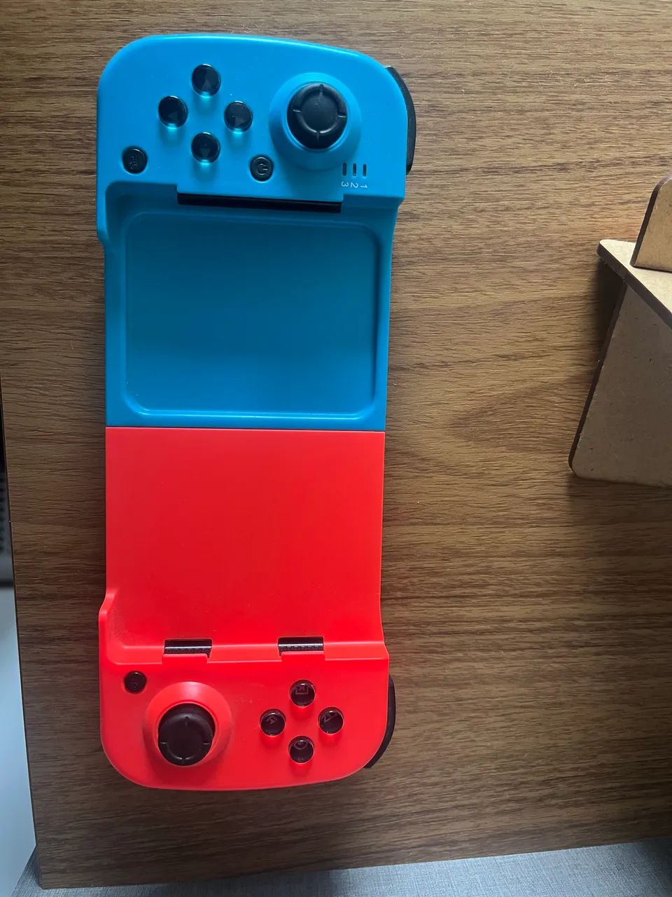Controle Gamepad BSP-D3 Ajustável Telescópico Bluetooth Sem Fio para iOS e Android - Foto 4