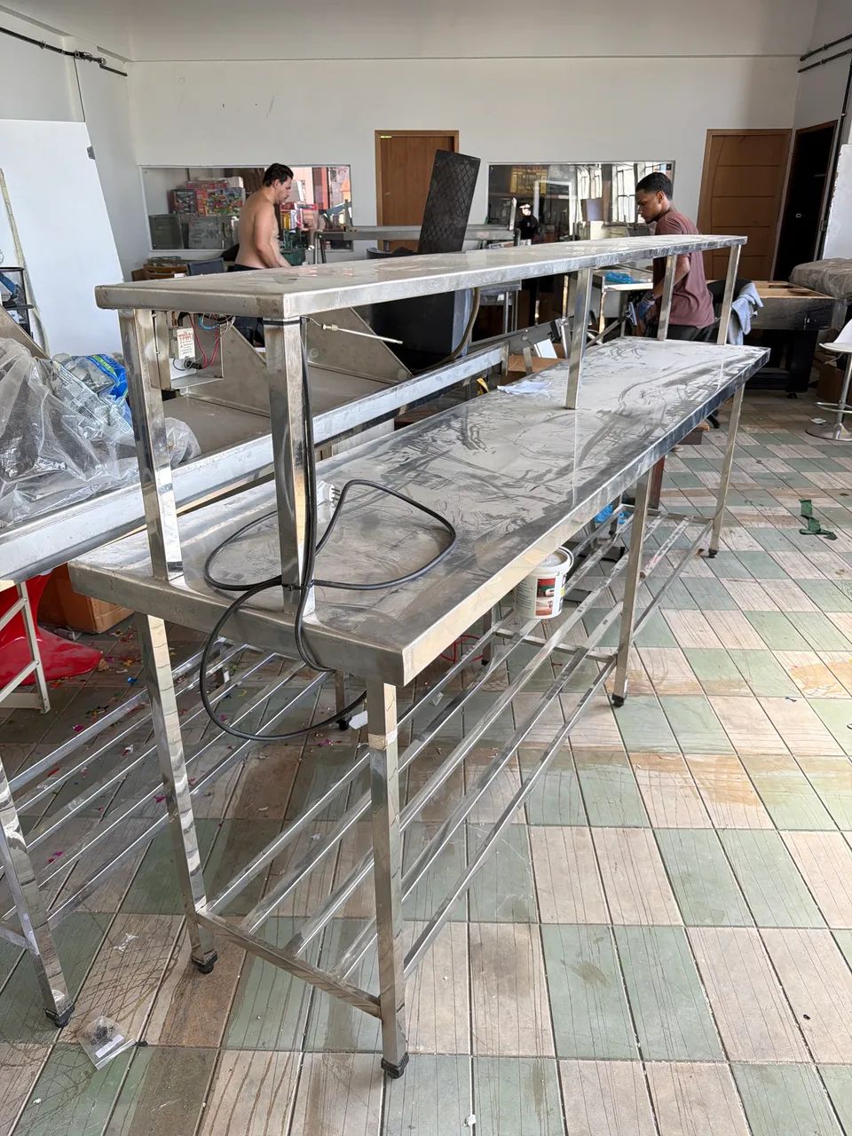 Bancadas, prateleiras, mesas, cubas - Cozinha industrial  - Foto 4