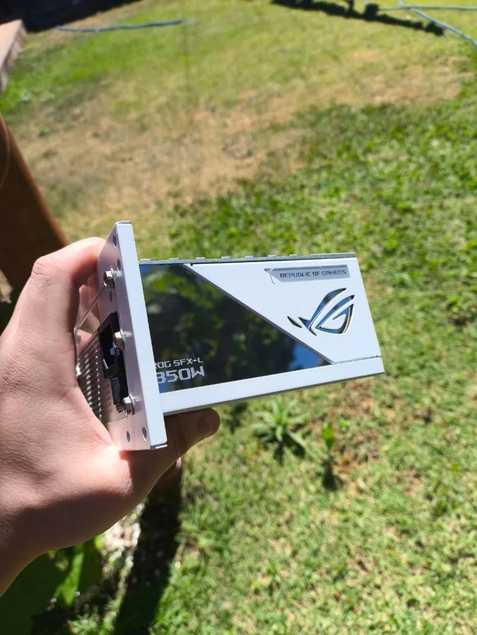 Fonte ROG LOKI 850w Platinum RGB White