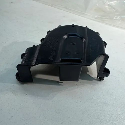 Tampa Motor Bomba Óleo Peugeot 308 1.6 2013 A 2015  Detalhe Preto