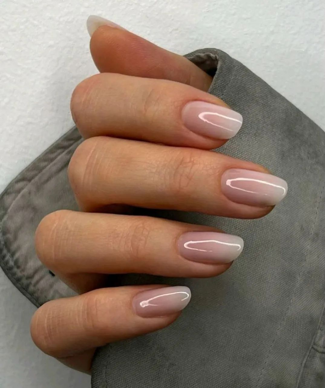 Vaga para manicure em Brotas