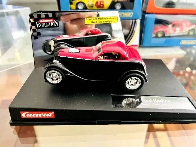 Carrera Evolution 32 Ford Hot Rod Supercharged 1:32 Slot Car