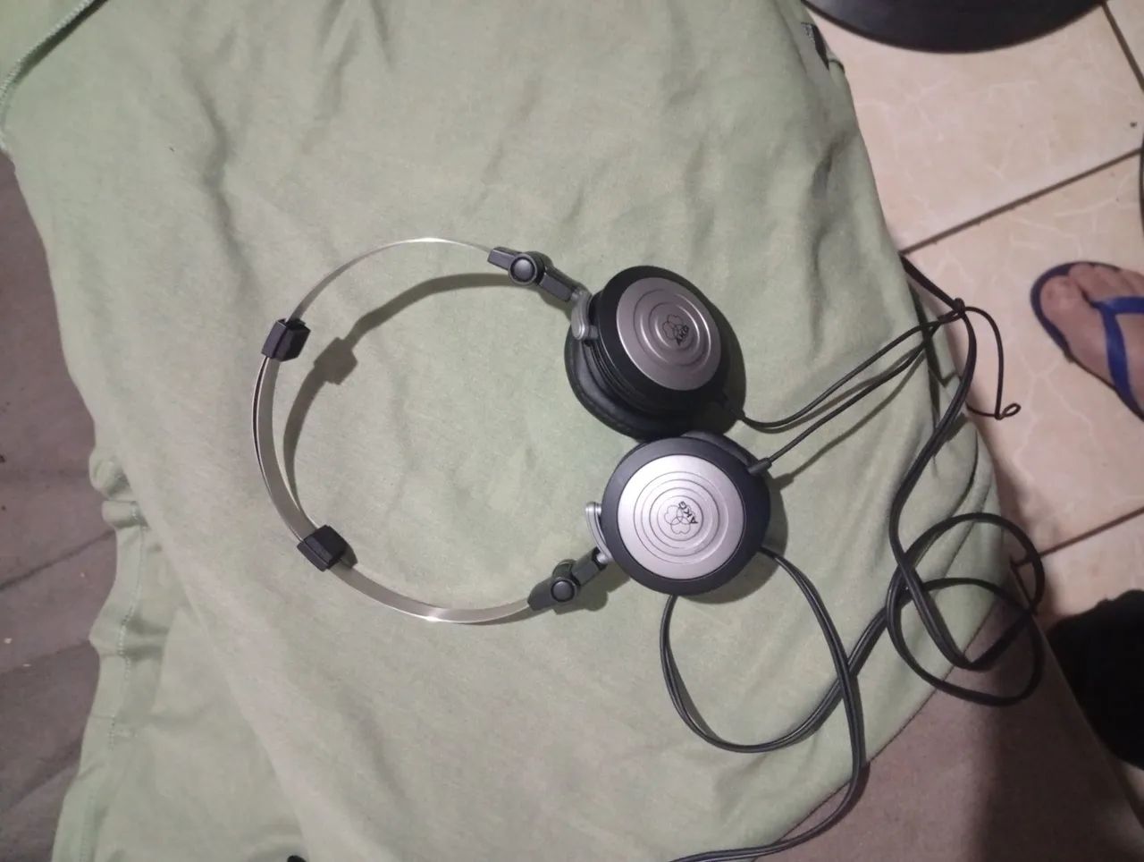 Fone profissional AKG 