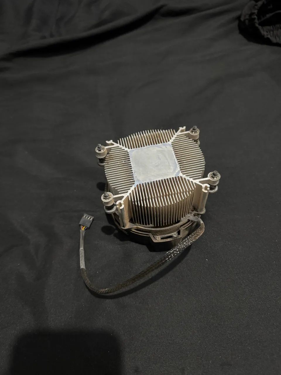 Processador AMD Ryzen 5 3400G (Acompanha coolerbox) - Foto 2