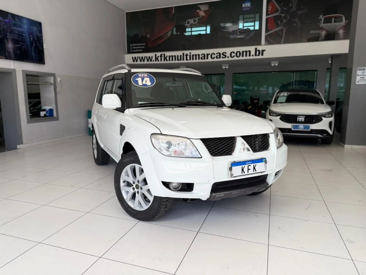 Mitsubishi Pajero 2014