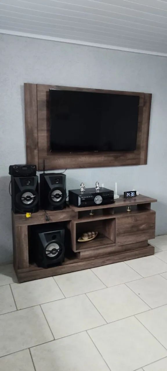 Rack com painel de TV 