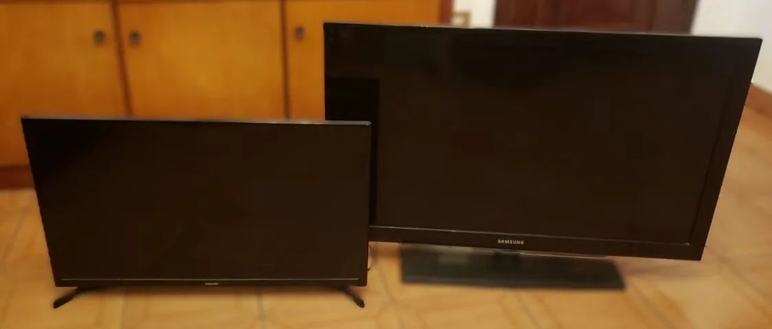 VENDO LOTE COM 2 TVs SAMSUNG PARA PEÇAS OU REPARO