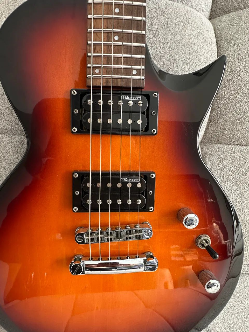 Guitarra LTD  - Foto 2