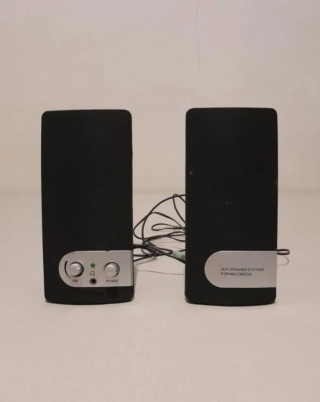 Caixa de Som para PC / Notebook (USB + P2)