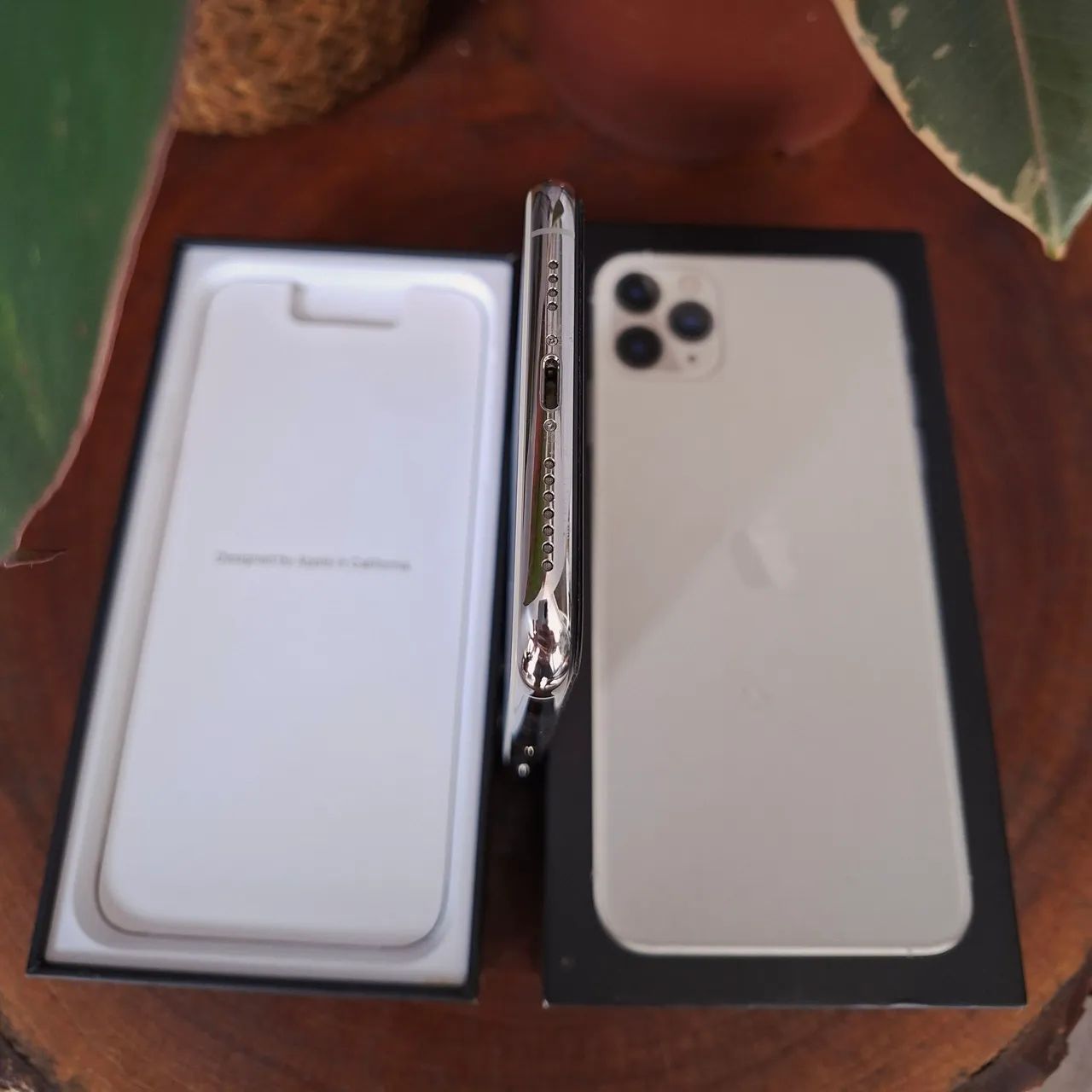 iPhone 11 Pro Max na Caixa em Excelente Estado - Foto 5