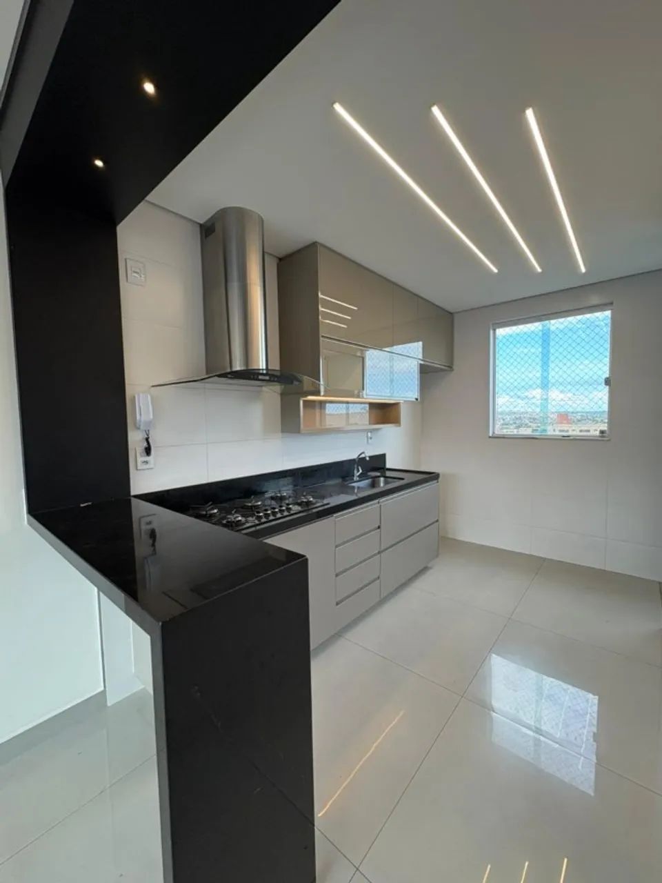 Lindo apartamento com três quartos próximo ao Colégio Caetano. - Foto 2