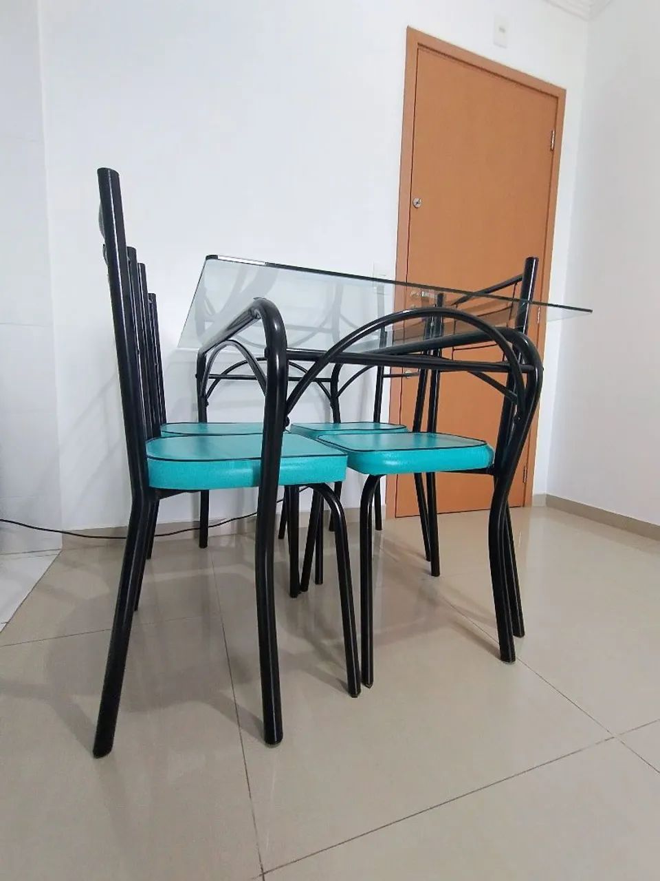 Mesa de Jantar com 4 cadeiras - 70x110cm - Foto 5