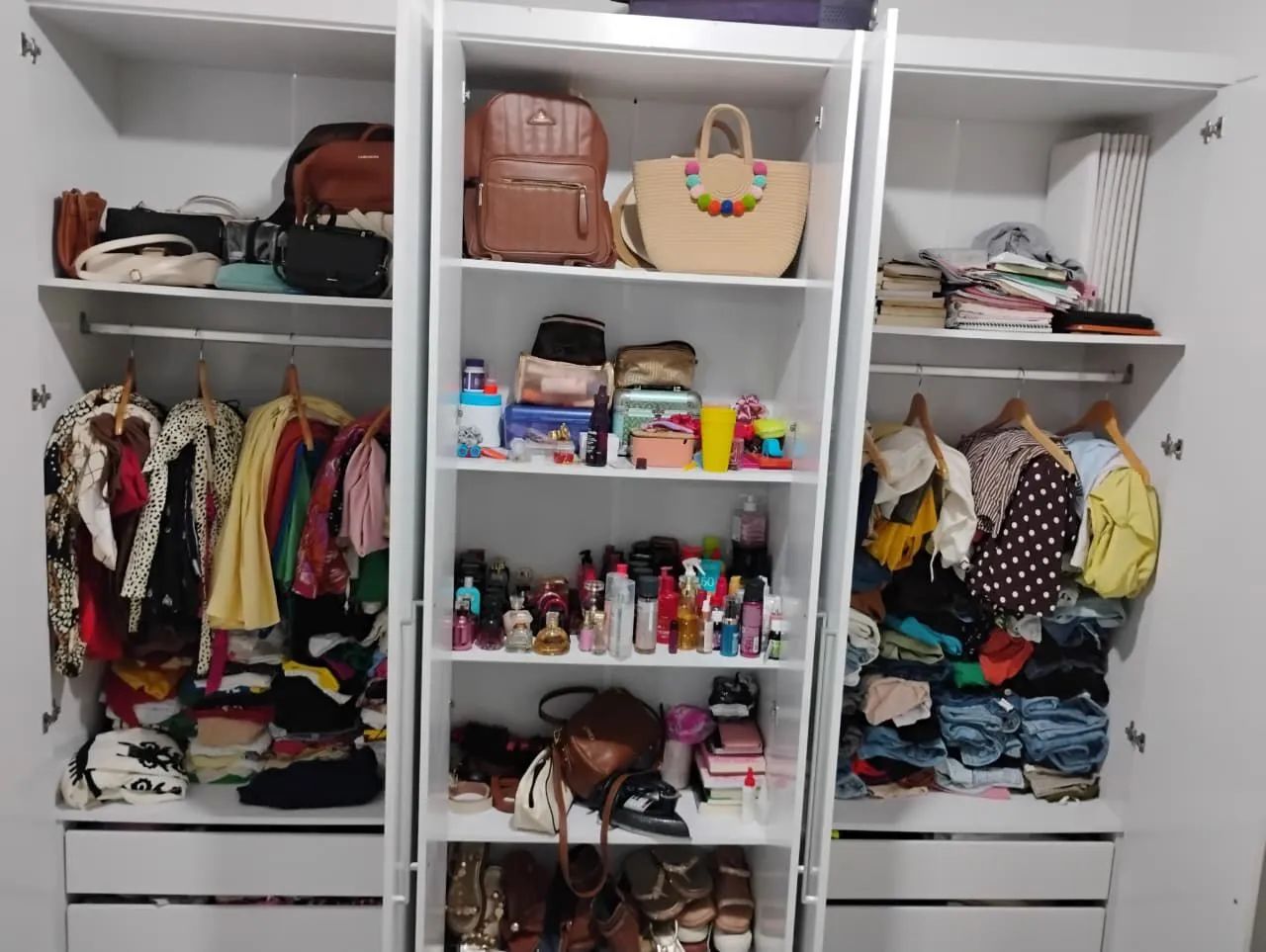 Guarda roupa seminovo 