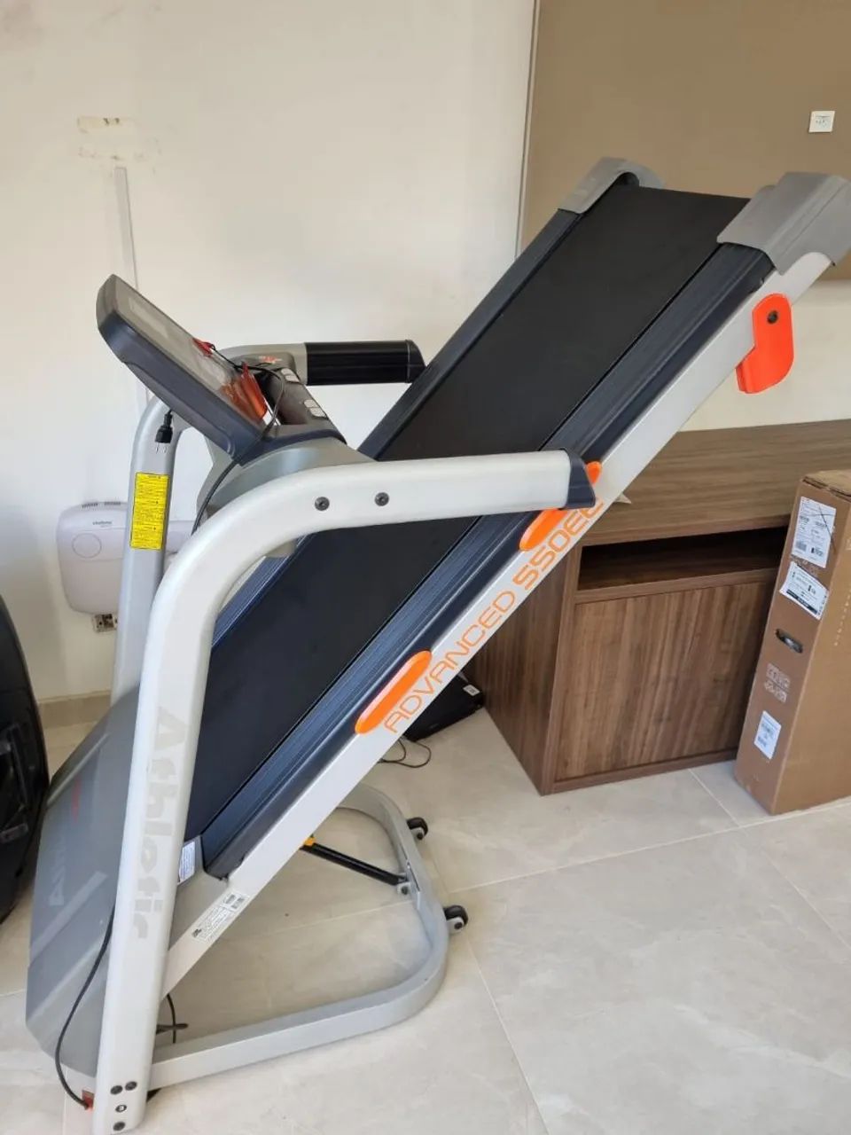 Esteira Ergométrica Athletic Advanced 550ee - Foto 4