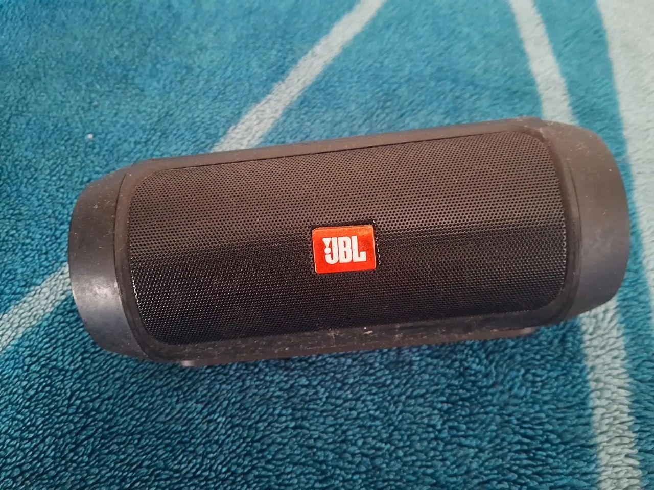 ?Caixa de Som Bluetooth Charge 2+  Excelente Estado e Ótimo Som