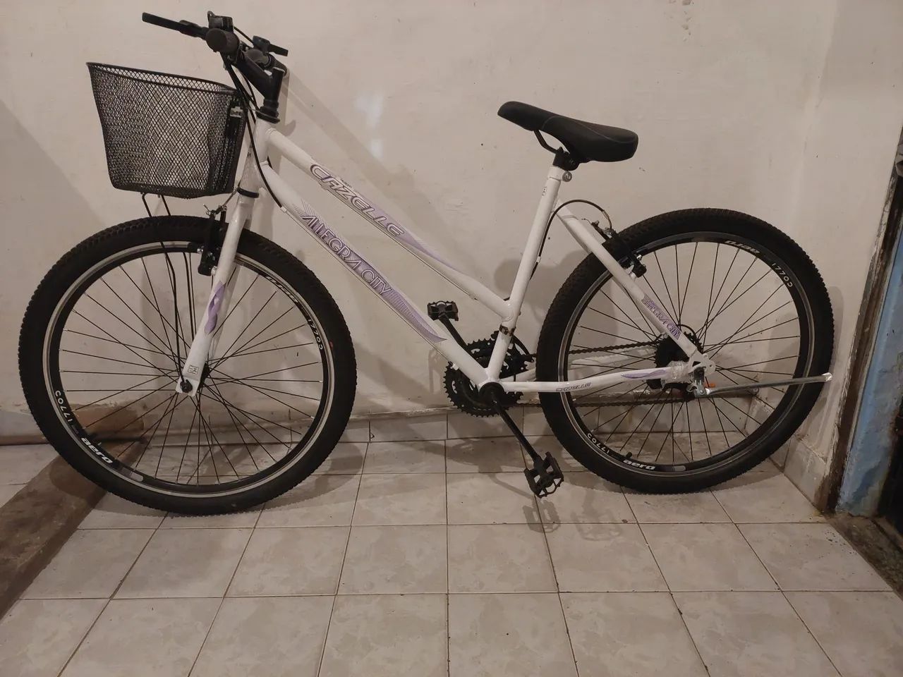 Vendo bicicleta aro26 seminova  - Foto 2