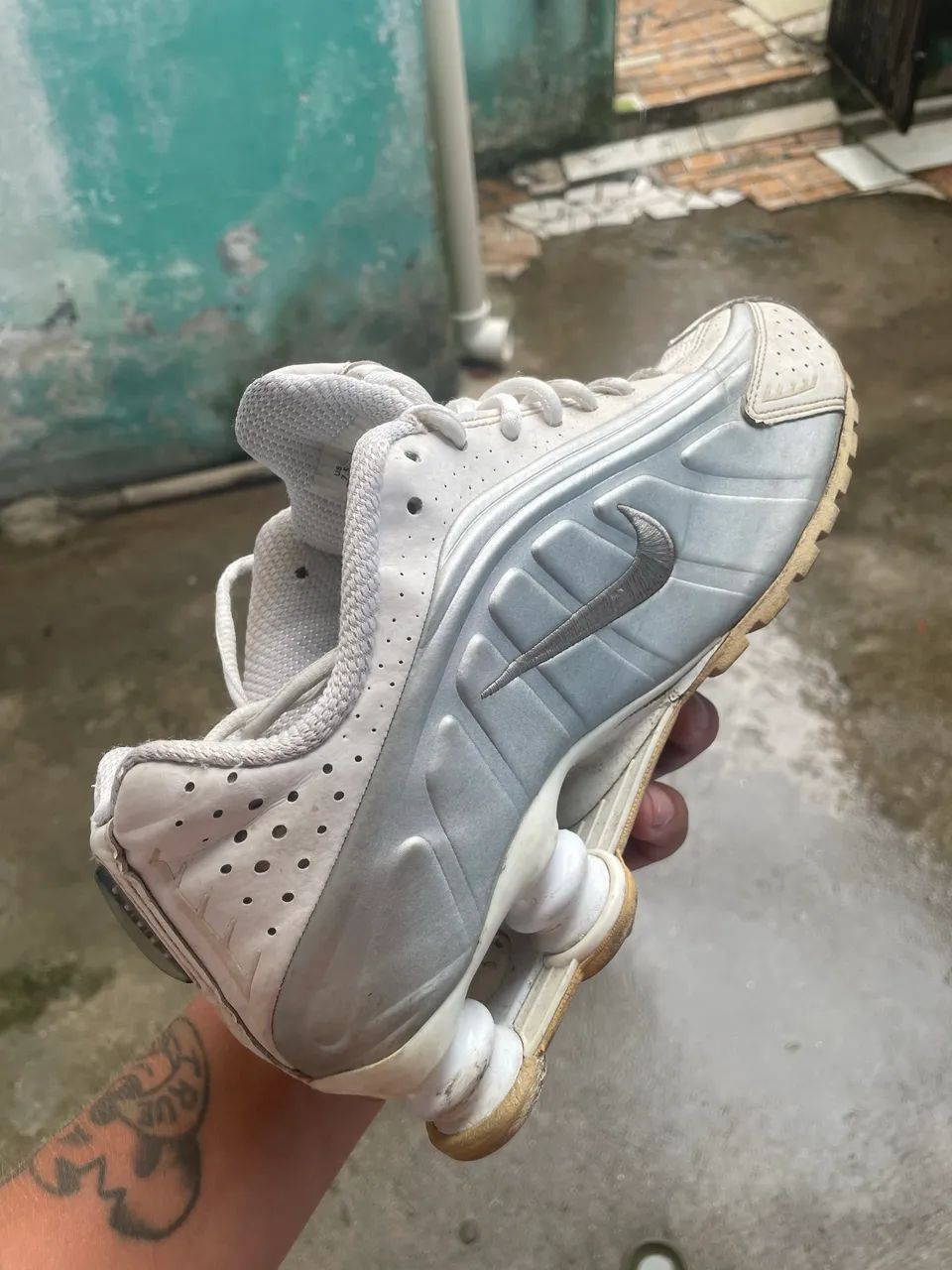 nike shox r4 olx