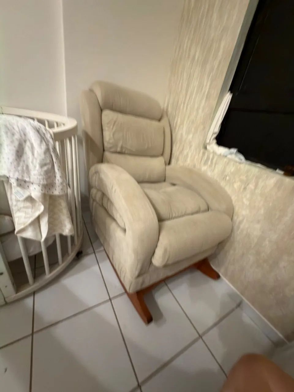 Poltrona balanço acolchoada  - Foto 2