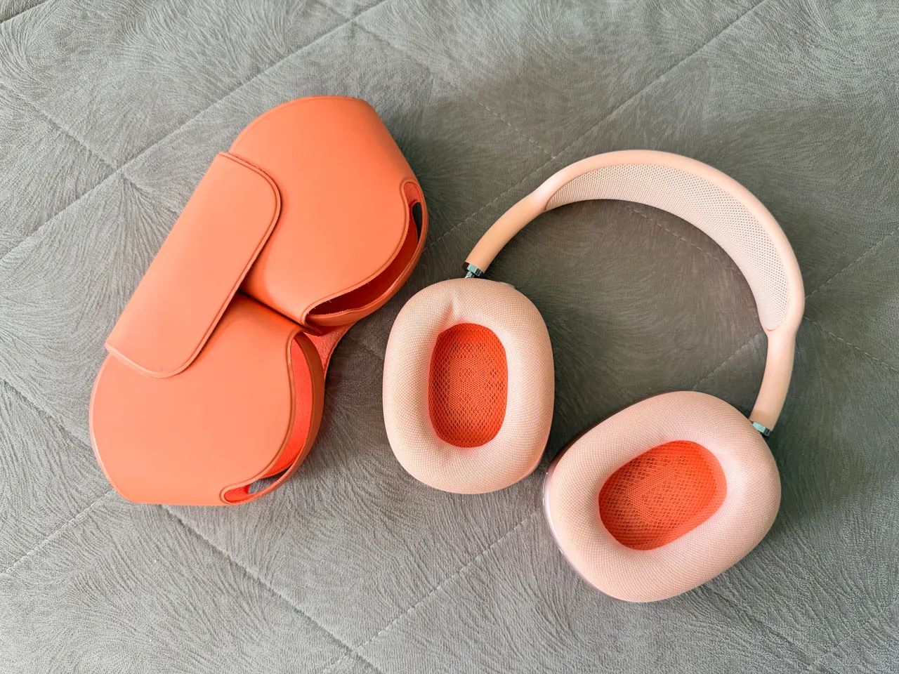 AirPods Max 2º geração laranja semi novo - Fones de Ouvido