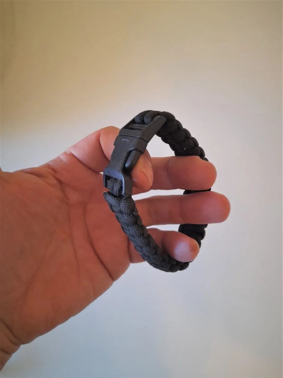 Pulseira sobrevivência com Apito e 10m de corda, Trilha Militar Camping Caminhada - Foto 3