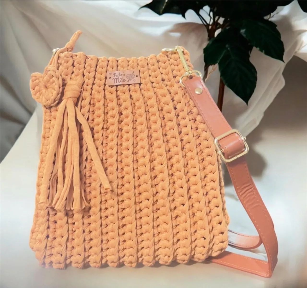 Bolsa de Crochê Caramelo Feito a Mão 