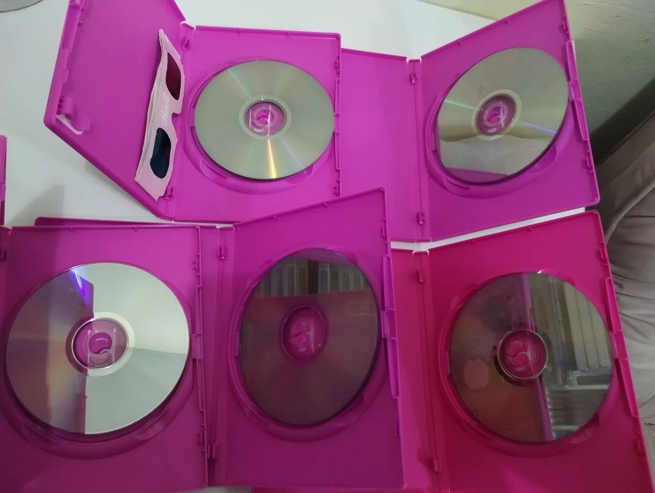 Lote com 5 DVDS originais da Barbie coleção Classic Movie. usar normalmente ou colecionar - Foto 4