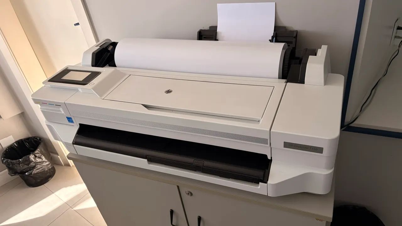 Impressora HP Designjet T130 - Foto 2