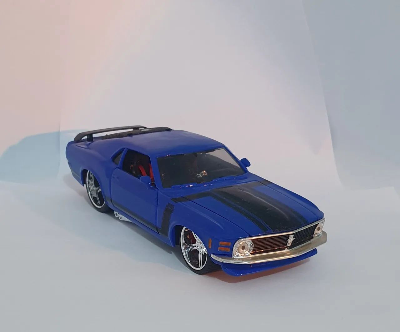 Miniatura 1:24