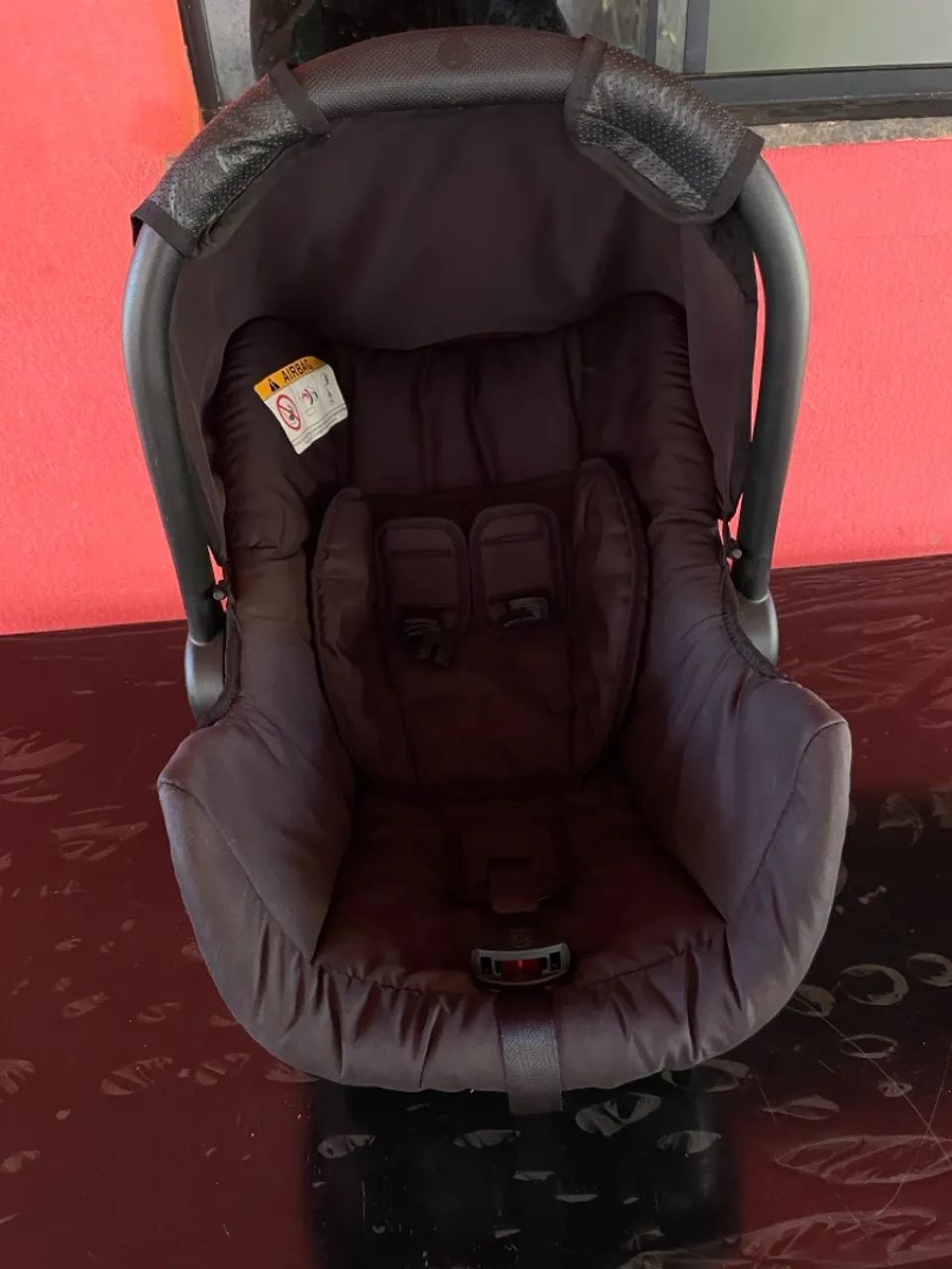 Vende - se bb Conforto semi novo 