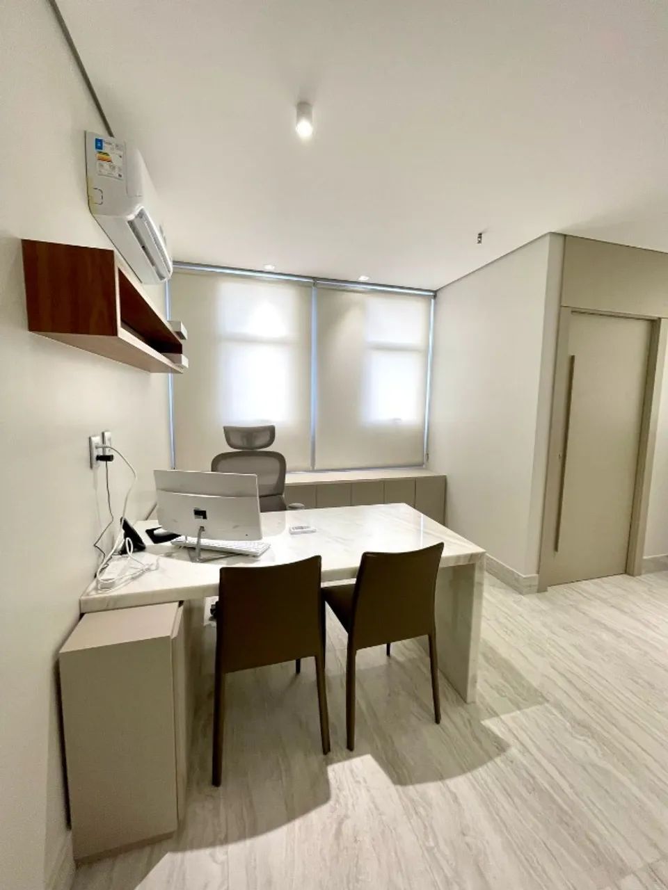 ALUGA-SE SALA DE CONSULTÓRIO PARA MÉDICOS - Foto 2