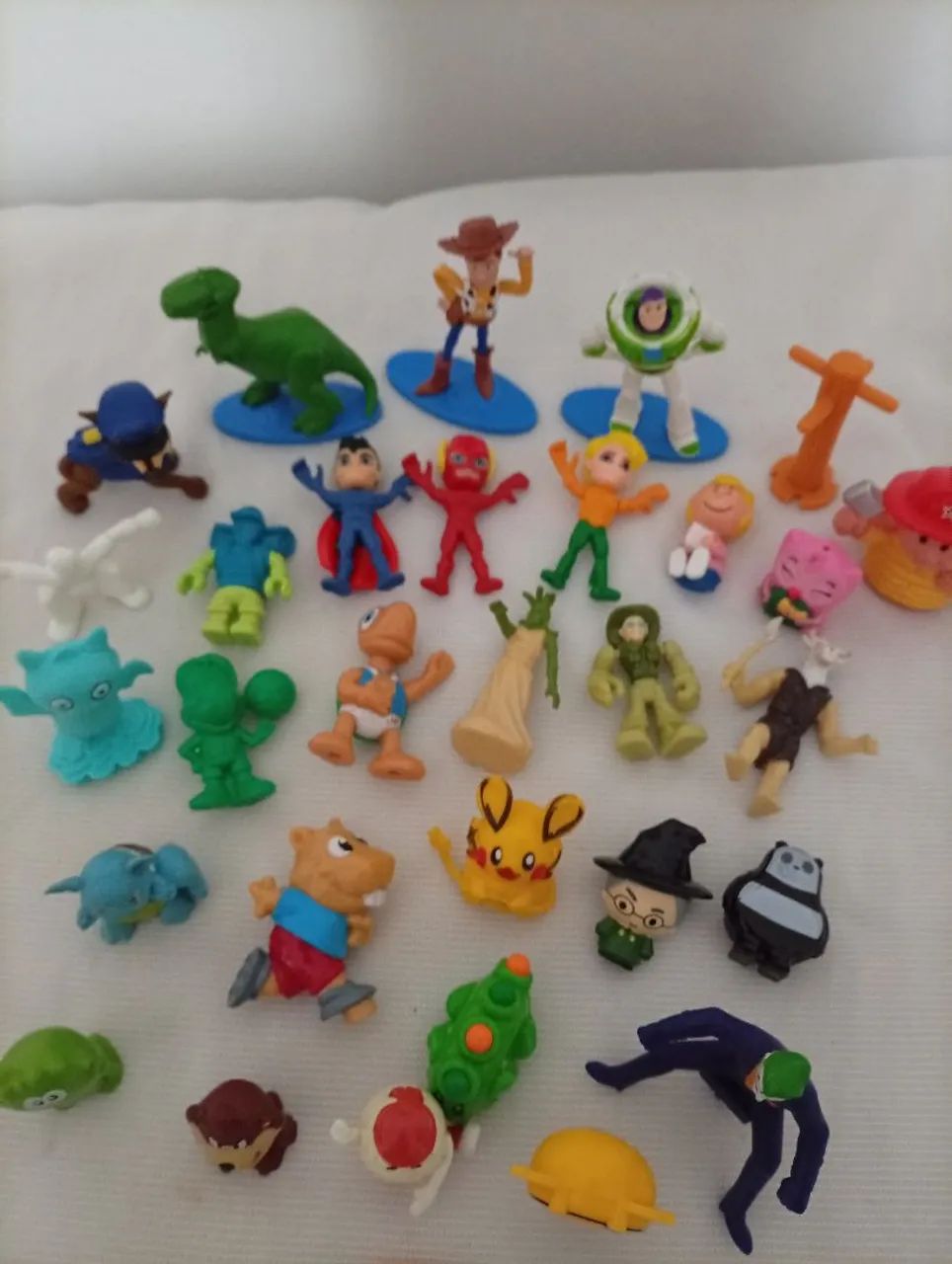 Lote Miniaturas Bonecos Variados  - Foto 3