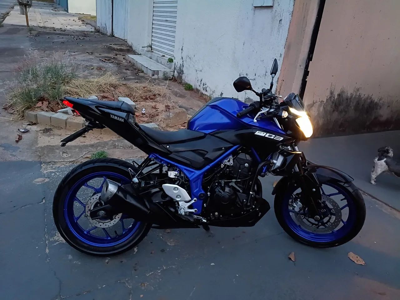 Moto MT 03 - Foto 3
