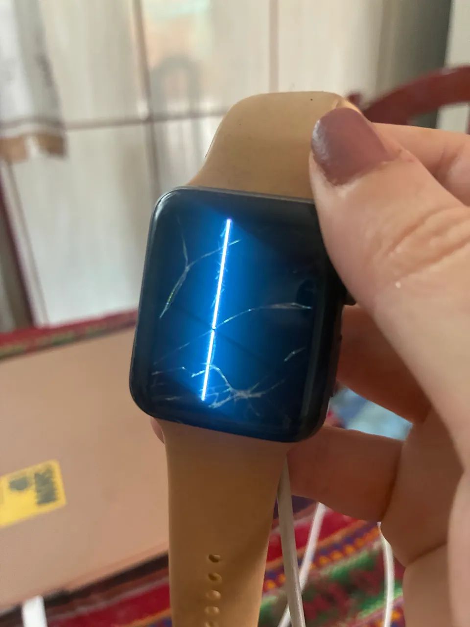 Apple Watch S3 com tela quebrada 