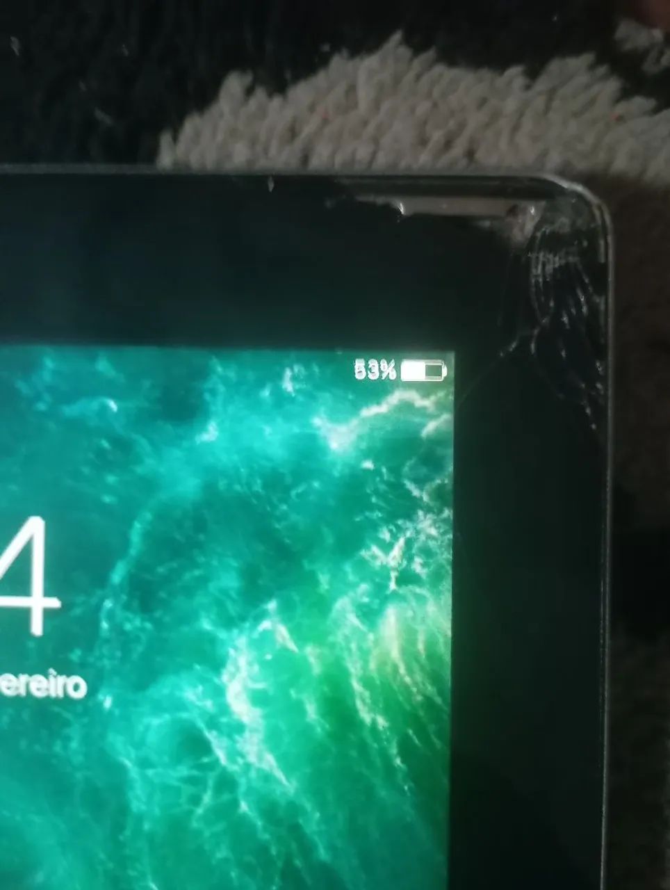 iPad Apple mod A1458 16 gb iCloud liberado com detalhe na tela  - Foto 2