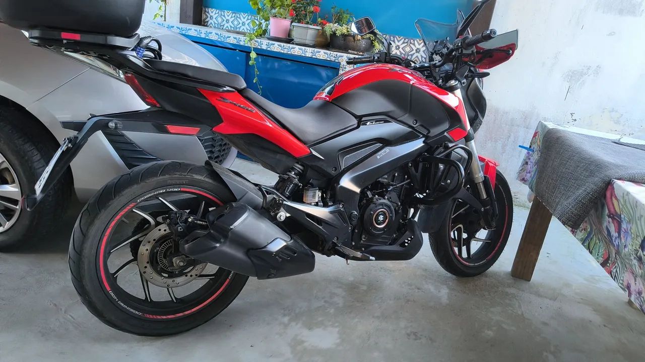 Dominar 400 2025