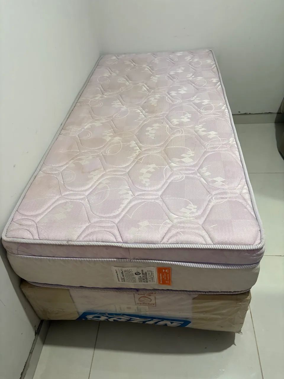 Conjunto box solteiro Modelo do Colchão: Gazin Maísa Bonnel