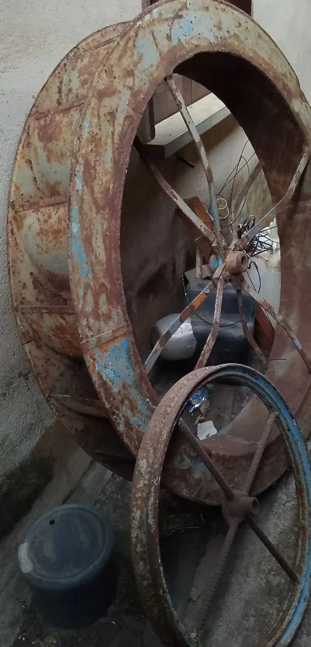 Vendo roda d'agua só precisa de um dono . - Foto 5