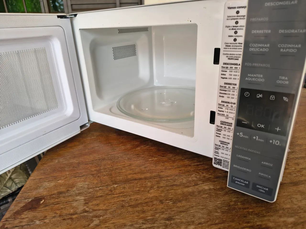 Vendo microondas Semi novo  - Foto 5