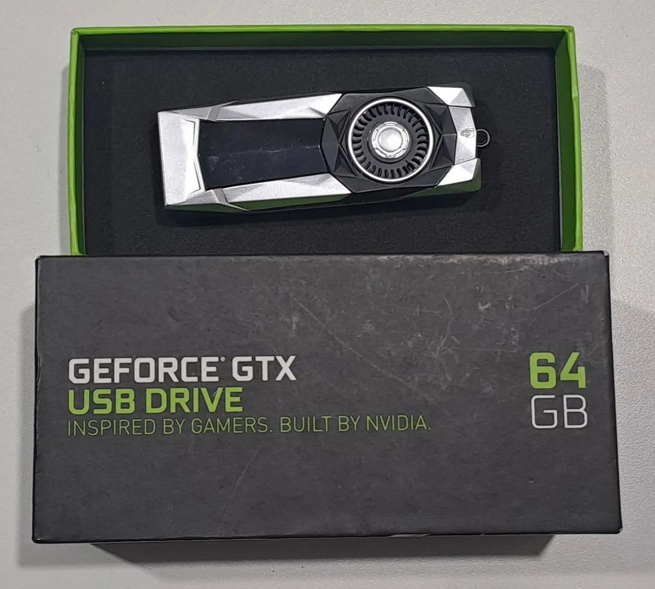 Pen Drive Temático GeForce 64GB - Foto 3