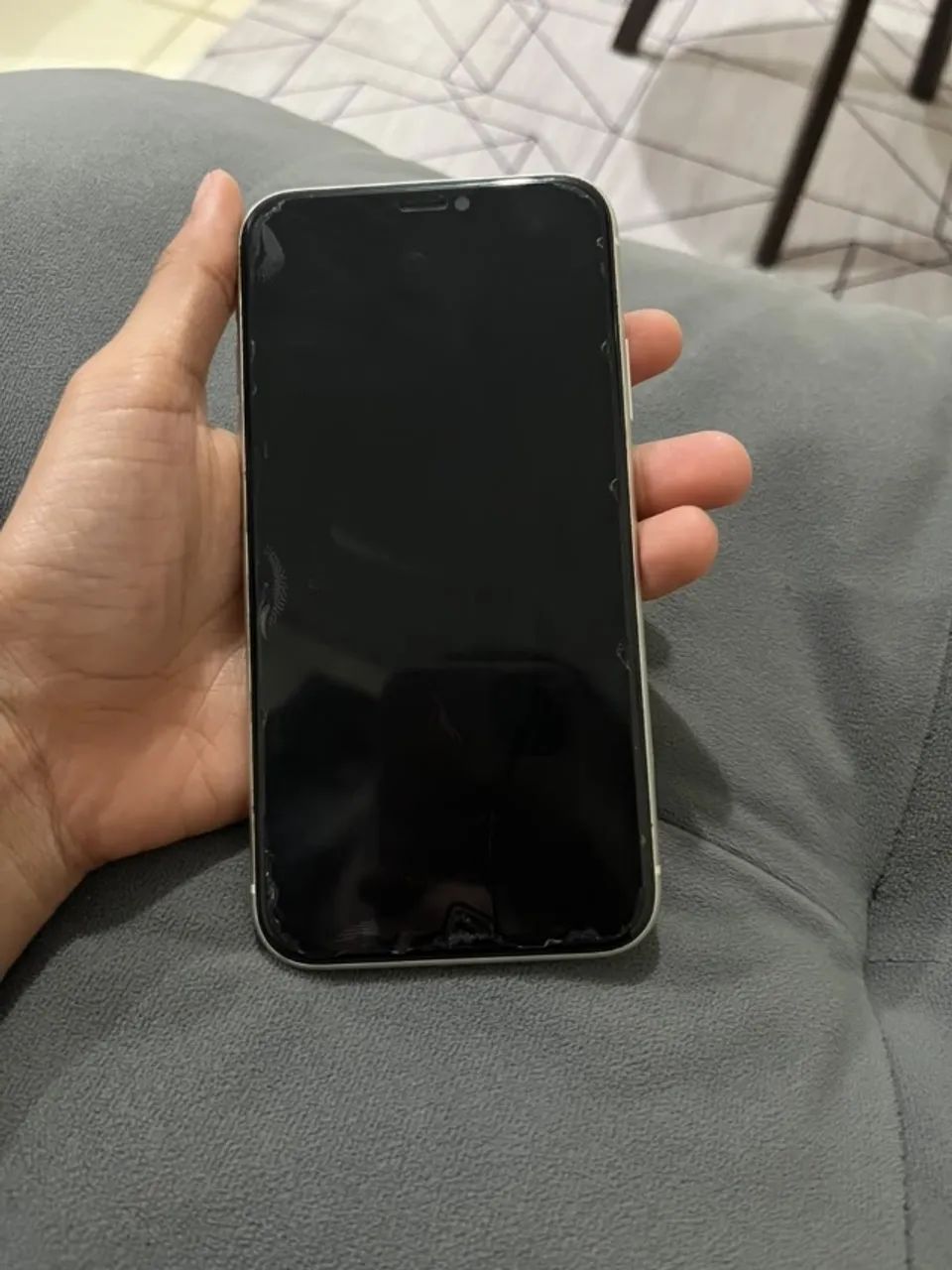 Vendo celular iPhone 11 celular reserva bateria tudo original! - Foto 3