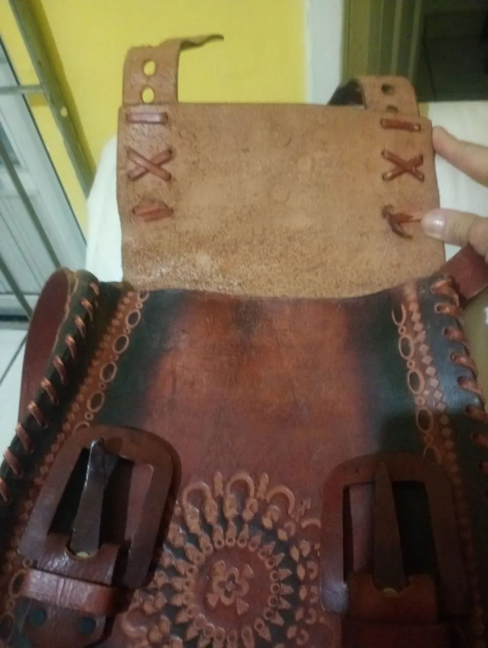Bolsa de Couro Original Desenhada linda - Foto 3