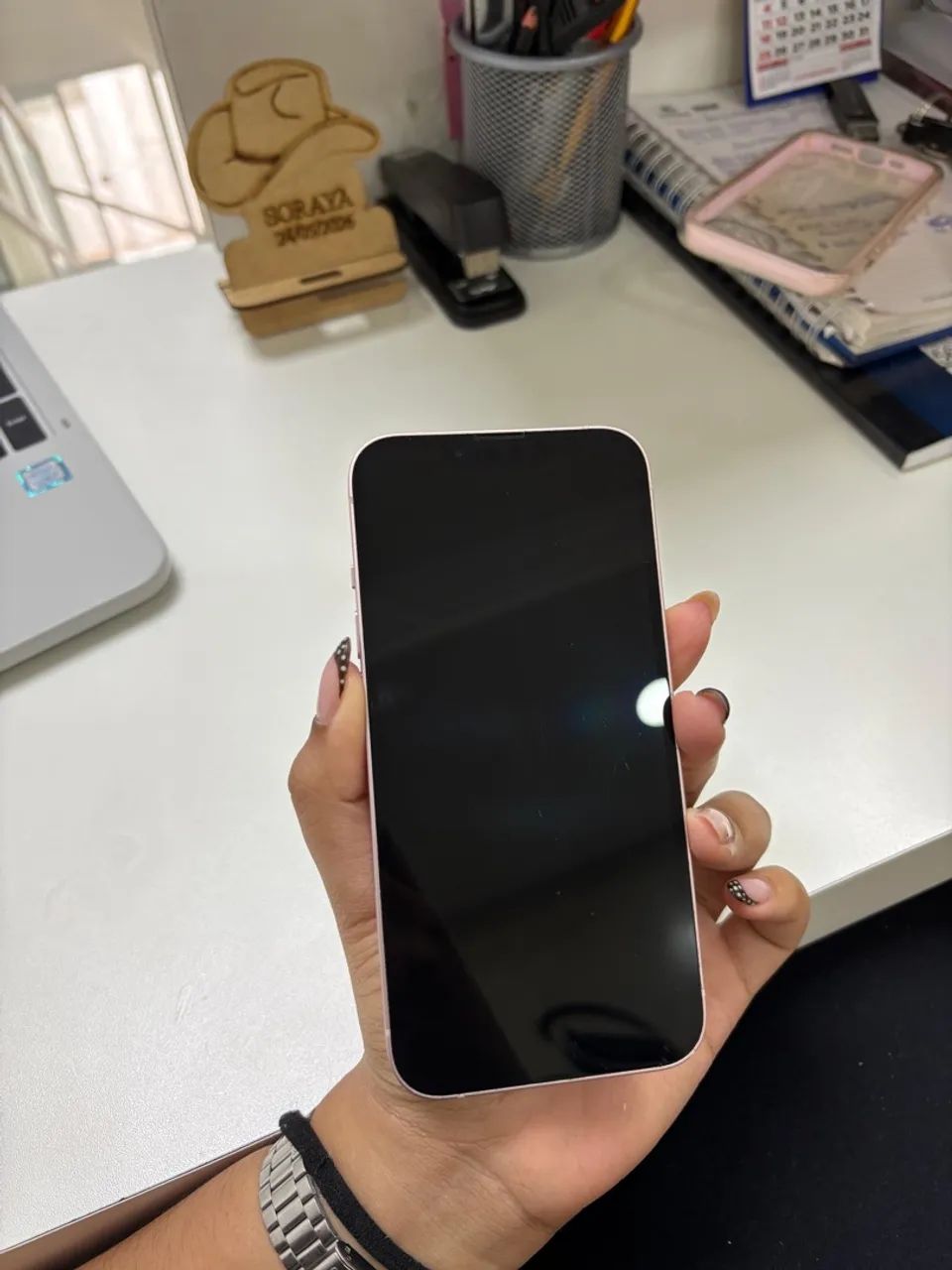 VENDO IPHONE 13 COM CAIXA - Foto 3