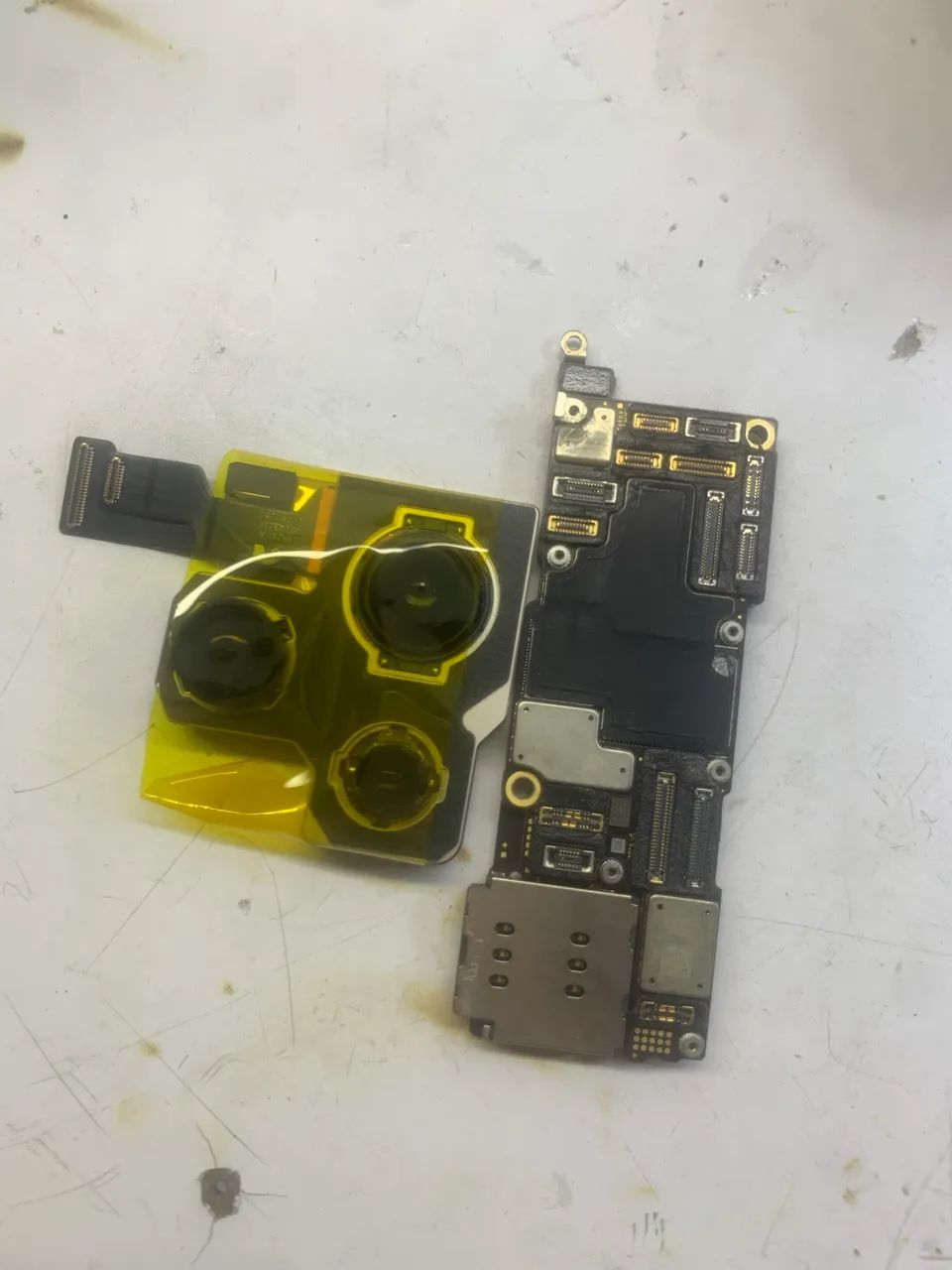 Placa mãe iPhone 14 Pro Max Sem Face ID 